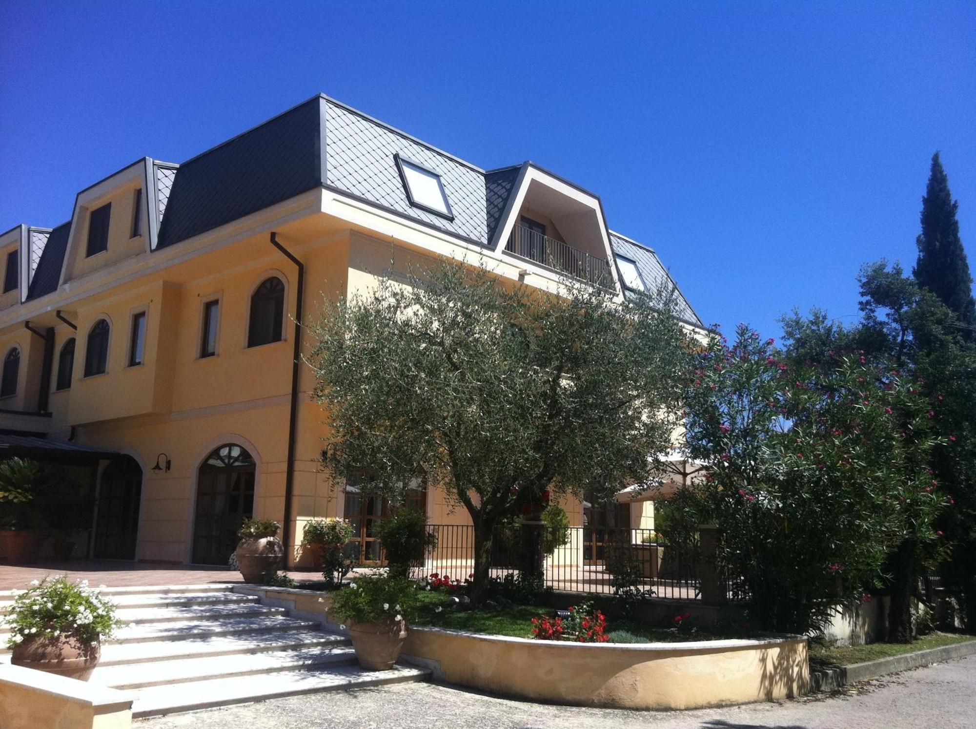 Hotel Del Sole Sora Kültér fotó